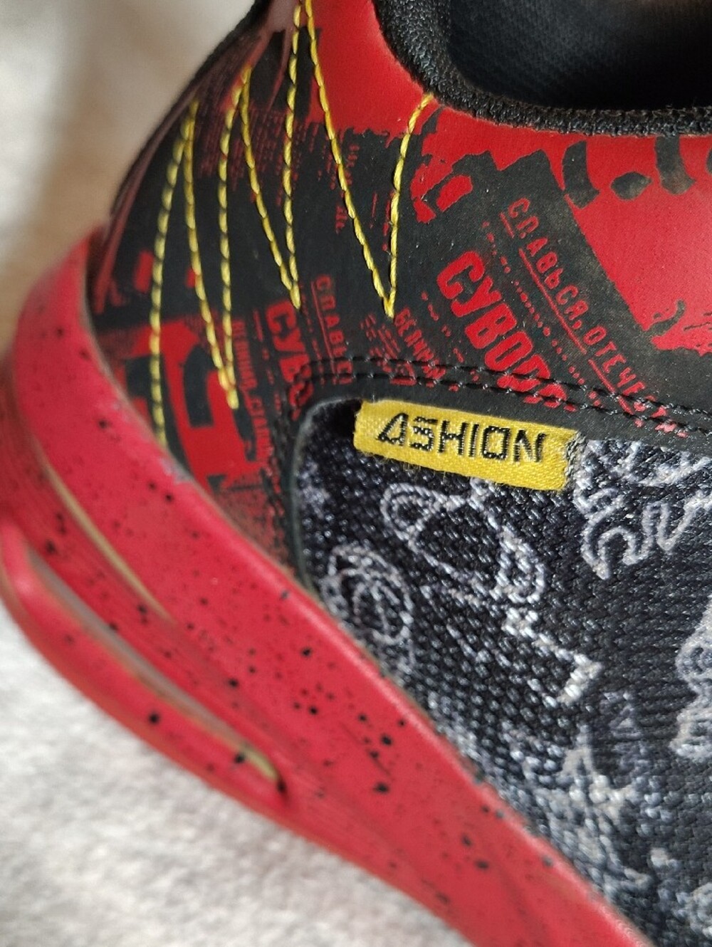 Kids Red and Black Athletic Sneakers - Stylish High-Top - Picture 4 of 7